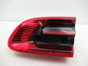 【即決有】 Porsche ポルシェ マカン 95B 前期 純正 右 テールランプ テールライト 内側 95B945094 (n075491)