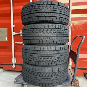 【新品】 スタッドレスタイヤ　235/50R18　ブリヂストン　BLIZZAK　VRX　235/50/18　4本セット　冬タイヤ　スノー　【来店交換も大歓迎】