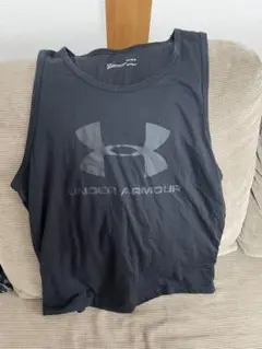 Under Armour タンクトップ 黒