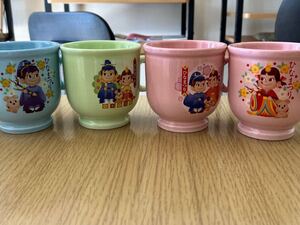 ペコちゃん　ひな祭り　マグカップ　箱付き　4客セット