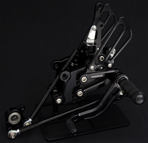 CBR600RR 03-06 バックステップ rearsets Black