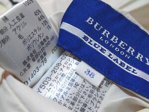 即決美品!!絶対推奨バーバリー2wayダウンベスト38【リバーシブル】品質美BURBERRY BLUE LABEL防寒フーディーJKT三陽商会ボーダーアイボリー