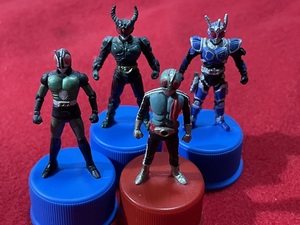 仮面ライダー ボトルキャップフィギュア４体