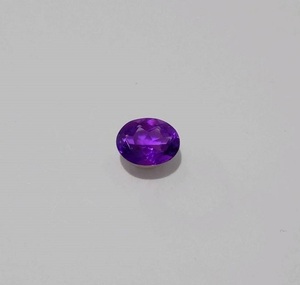 天然 アメジスト　ルース　1.6ct　0.3g　小キズ有り