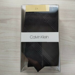 カルバンクライン（Calvin Klein)32ネクタイ新品　未使用　箱付き　未開封品付属品箱、クリアケース