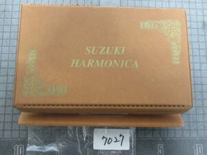 7027　ハーモニカ SUZUKI HARMONIKA 4点セット A/Am/C＃/C ケース付　　
