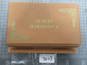 7027　ハーモニカ SUZUKI HARMONIKA 4点セット A/Am/C＃/C ケース付　　