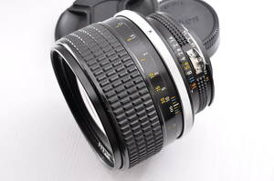 Nikon Ai-S NIKKOR 85mm F1.4　85/1:1.4　ニコン　AISニッコール　MFレンズ　#1692