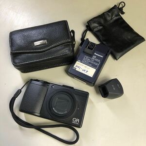 RICOH リコー GR DIGITAL Ⅲ コンパクトデジタルカメラ デジタルカメラ カメラ GV-1 21/28 バッテリー 充電器中古 通電確認済み W-0611-03