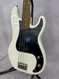 ■TG0808□t2175　現状品★SQUIER 　スクワイヤー　PRECISION BASS　# IC060845308　エレキベース　本体のみ