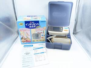 1円～【動作OK】OMRON オムロン デジタル 自動 血圧計 HEM-780 ファジィ 健康 器具 検査 ヘルスケア 家庭用品　中古