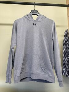 N UNDER ARMOUR アンダーアーマー パーカー　サイズ　LG