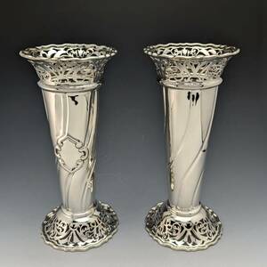1899年 英国アンティーク 純銀製 花瓶ペア ピアス装飾 計445g Manoah Rhodes