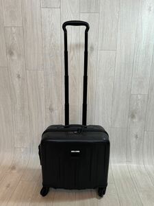 美品　TUMI V4 スーツケース　軽量コンパクト 機内持込可　