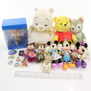 ●東京ディズニーリゾート他 ぬいぐるみバッチ グッズ まとめ売り TOKYO DISNEY RESORT ミッキー ミニー シェリーメイ ぷーさん B170