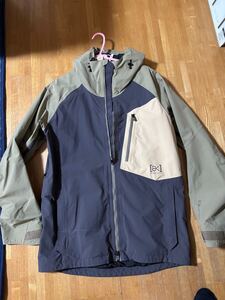 BUTON バートンAK GORE-TEX スノーボードジャケット JACKET M