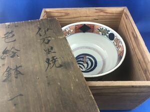 ◆伊万里◆草花/波文様 色絵鉢 太明成化年製 時代木箱◆幕末明治期