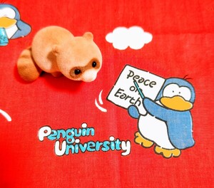 即決 昭和レトロ Penguin University ペンギン 赤 古布 はぎれ ハギレ 端切れ 野球 お花 雲 検: サンリオ SANRIO タキシードサム 骨董品