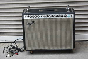 うぶ品　FENDER フェンダー　TWIN REVERB AMP　ギターアンプ　コンポアンプ　未確認 未整備品