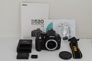 【適格請求書発行】美品 Nikon ニコン D5200 ボディ デジタル一眼レフカメラ【アルプスカメラ】240403b