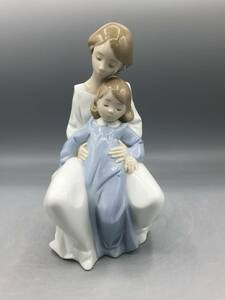 リヤドロ LLADRO 陶器人形 女の子 少女 母 ぬいぐるみ テディベア 1429 お母さんに甘えて ナオ フィギュリン スペイン 陶器 置物 リアドロ