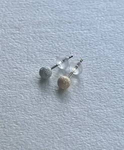 プラチナ&K18丸玉ピアス 4mm 片耳ずつフラッシュボールピアス 送料無料