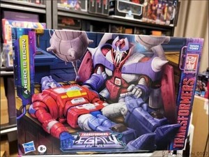 is Hero オライオンパックス二体セット SDCC限定 トランスフォーマー ヒーローイズボーン 変形ロボット アルファトライオン Born uz-2811