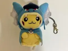 ポンチョ　ピカチュウ　ギャラドス　ぬいぐるみ