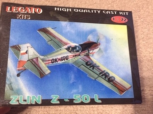 スポーツ機　ZLIN Z-50L 1/72 LEGATO(チェコ）のレジンキット &CZ %PW1　%R6