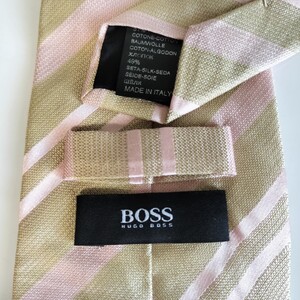 HUGO BOSS (ヒューゴボス)ベージュピンクストライプネクタイ