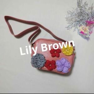 新品 リリーブラウン Lily Brown ショルダーバッグ ピンク スクエア フェイクレザー お花 花柄 秋 冬 春 肩掛け 10代 20代 30代 毛糸