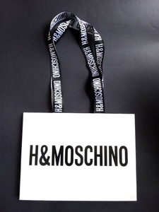 ● MOSCHINO H&M コラボ 新品 ショッピングバッグ バッグ 紙袋 ロゴ 白 ホワイト モスキーノ ジェレミースコット