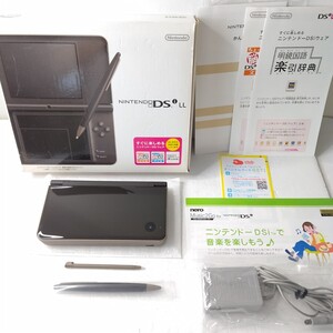 Nintendo　ニンテンドーDSiLL　ダークブラウン　極美品　任天堂ゲーム機