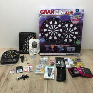 185 D / 1円〜 ダーツ ボード バレル シャフト チップ GRAN BOARD dash エレクトロニックダーツボード など まとめ 中古 未検品【同梱不可