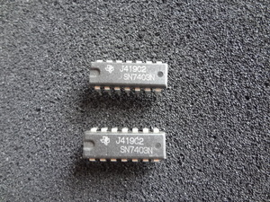 テキサス製　SN7403N(Quad 2-Input Positive NAND Gate with oPEN Collector Output) 2個セット