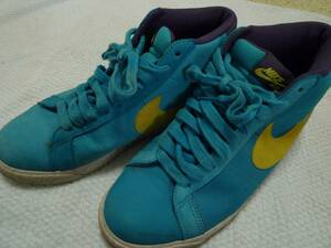 NIKE スニーカー☆水色 ２６．５ｃｍ