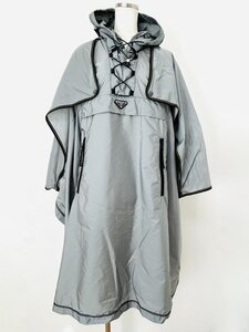 【送料込】PRADA　プラダ　ナイロン　レインコート　ポケッタブル　Sサイズ　ライトグレー　ハイブランド　おしゃれ　お出掛け　6447449