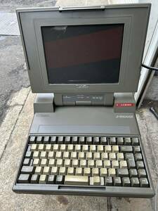 TOSHIBA 東芝 J-3100GT ラップトップパソコン/通電確認済/動作未確認ジャンク