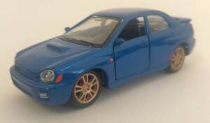 maisto スバル impreza WRX STI 1/40 SUBARU ドア開閉 プルバック ミニカー 丸目 スケールカー モデルカー ダイキャスト　クリアパーツ