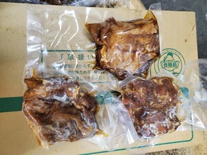 鶏チャーシュー3つセット。