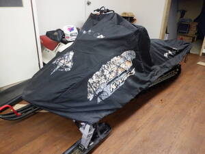 Arctic cat 純正　ボディーカバー　中古　破れ無し　フック新品　m1000 m8000 m7 m8 king cat