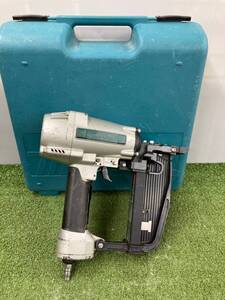 【中古品】★マキタ フローリング用エアタッカー AT1150　IT95GAJ02ER8