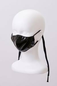 【Mサイズ】黒エナメル(PVC)◆マスクカバー◆ファッションマスク◆M(大人女性向け)◆ハンドメイド 光沢抜群