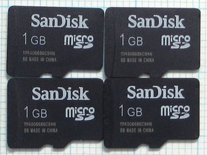 ★SanDisk microＳＤ メモリーカード １ＧＢ ４枚 中古★送料６３円～