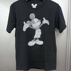 ディズニー オリジナルミッキーマウス グラフィックプリントTシャツ Mサイズ used良品