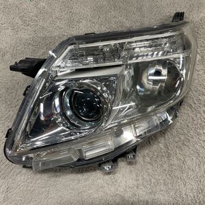 ZRR80 ZWR80 エスクァイア　ノア　前期　純正 LED ヘッドライト　ヘッドランプ　中古　左　28-227 刻印 J 81150-28721