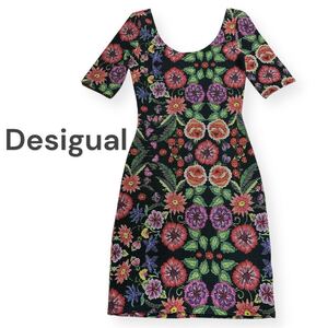 デシグアル Desigual ドレスショート袖 ワンピース　花柄　美品　フラワー 定価¥15,899 小さいサイズ XS レディース　フラワー