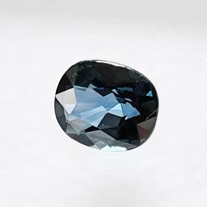 天然　ブルー　サファイア　ルース　0.953ct　オーバルカット　裸石　宝石　綺麗
