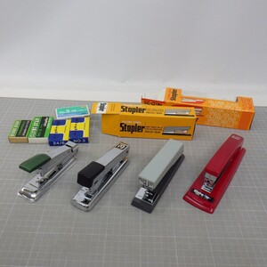 昭和レトロ ホッチキス まとめて4点セット/MAX 35M/GOBE STAR STAPLER D-300 D35/オマケ(針付き)/ホチキス 文房具/TACHIKAWA 日本製　60