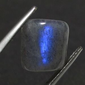 bzg■天然石ルース■　ラブラドライト　３．８１ｃｔ